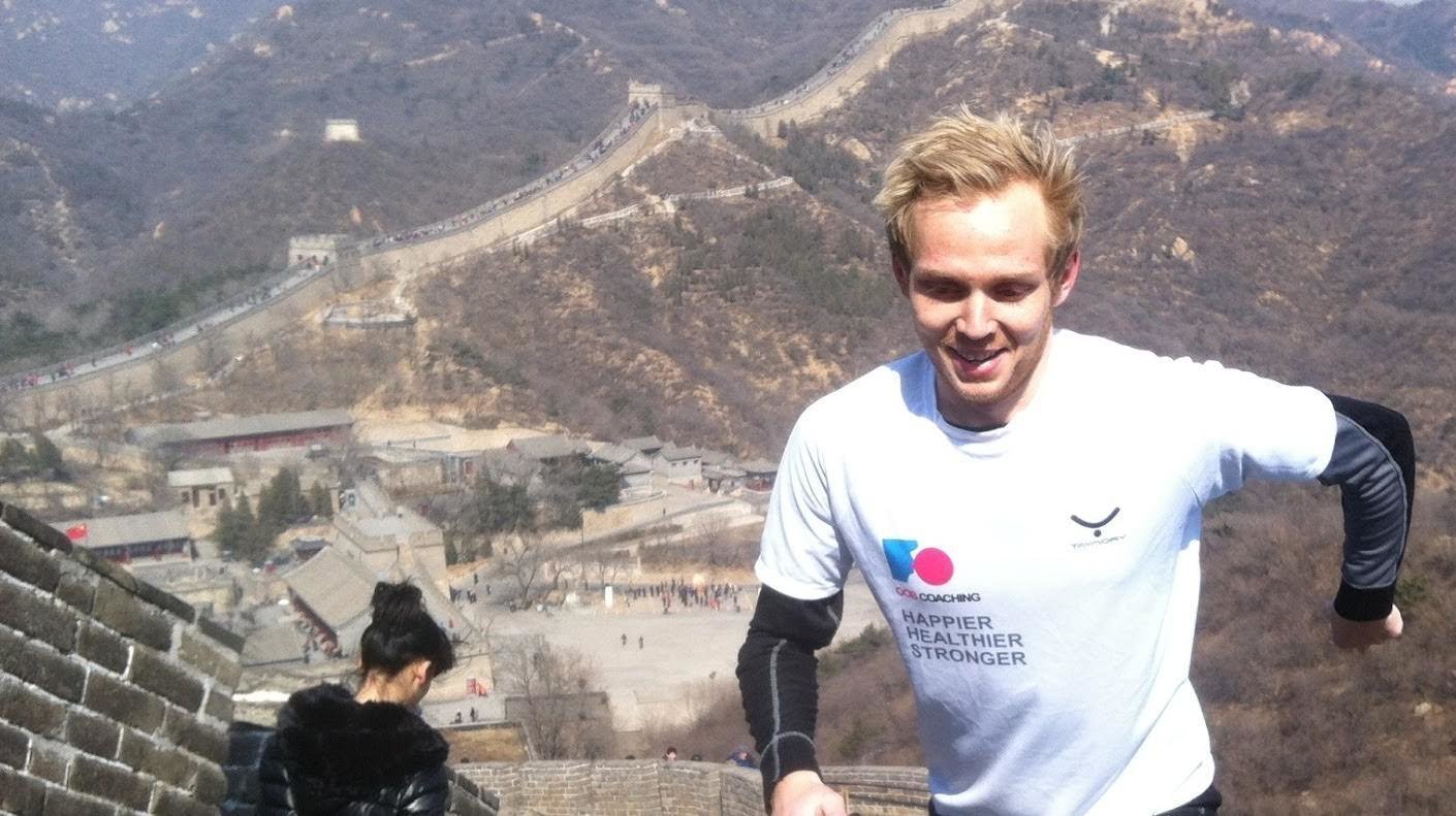 Nikolaj Astrup - lever af at arrangere netv&aelig;rksrejser over hele verden. 